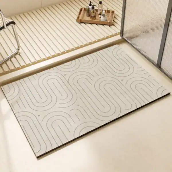 Badrumsmatta Diatomit Zen Linjer, vit med svarta linjer, modern design för badrum.