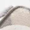 Badrumsmatta Sicksack Blå, närbild på textil och mönster.