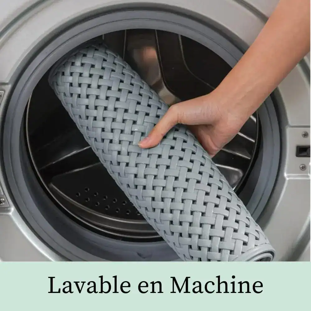 Liten grå halkmatta för dusch, vattentät och tvättbar i tvättmaskin.