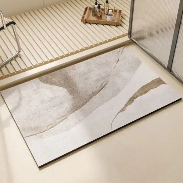 Stor badrumsmatta diatomit konst, ljusgrå och beige, modern design för badrum.