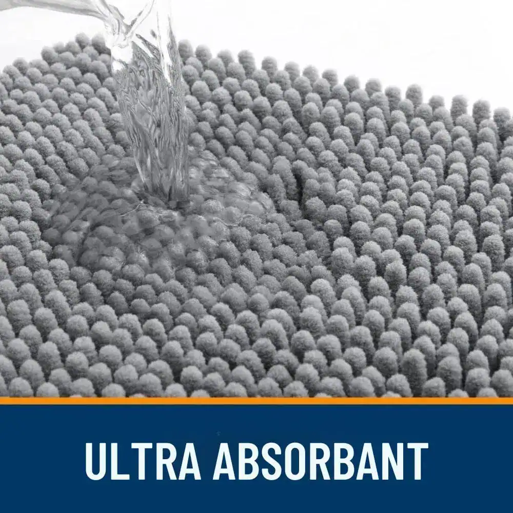 Badrumsmatta Chenille Grå, ultra absorberande, vatten drar in i textilens struktur.